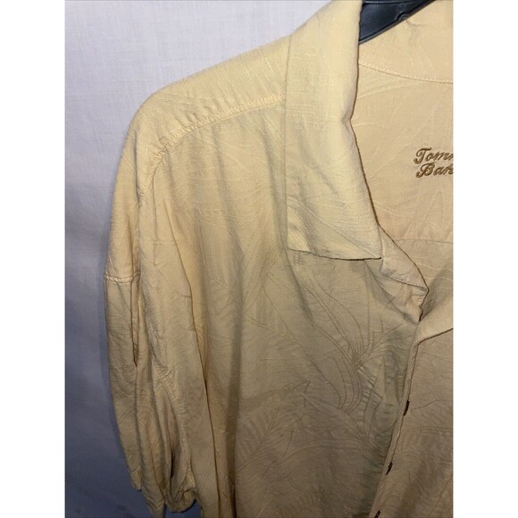 Tommy Bahama Men’s Hawaiian Shirt Size 2XL Yellow Floral Beach Island Cruise - Picture 5 of 12